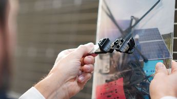 Muster für Kabelmanagement bei PV-Anlagen