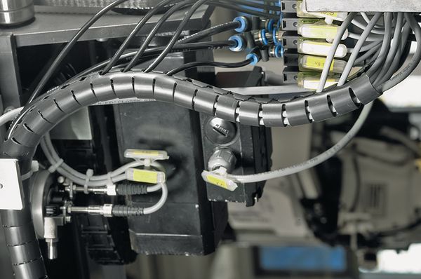 Hitzebeständiger Spiralschlauch mit EN 45545-2 Zulassung