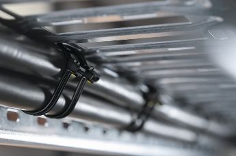 Kabelbinder für hohe Beanspruchung: vibrationsfeste KR-Kabelbinder