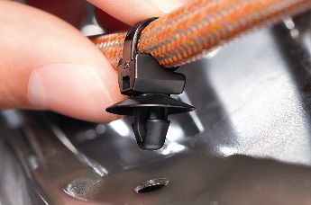 Kabelbinder mit Befestigungselementen