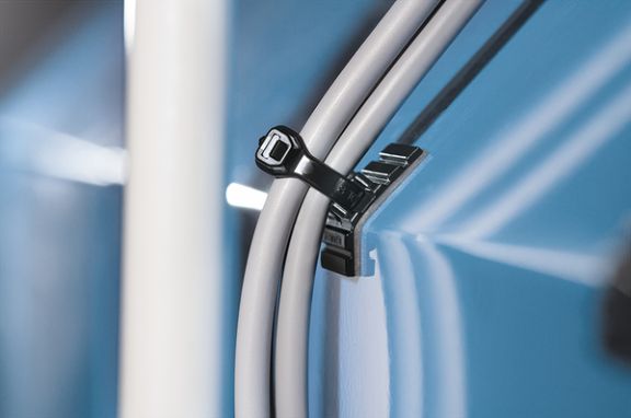 Flexibler Klebesockel: FlexTack